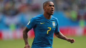 Ex-Grêmio e seleção brasileira, Douglas Costa tem destino surpreendente e assina com time da quarta divisão da Itália