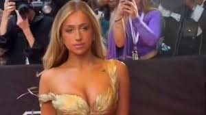 Tate McRae Looks Like an Actual Goddess in Gold at the Met Gala