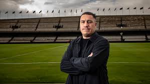 Efraín Juárez: “Hay gente que cambia cuando los critican y se vuelven políticamente correctos”