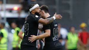 Por que Garro e Memphis Depay não estão jogando em Corinthians x Remo?