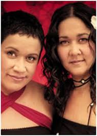 Vika &amp; Linda Bull - speaker_784