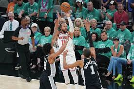 Jalen Brunson and the Knicks rally to win a Game 1 thriller over the Spurs