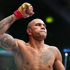 Alex Poatan explica interesse por superluta contra Jon Jones no UFC