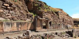 Resultado de imagen para RUINAS DE CHAVIN DE HUANTAR