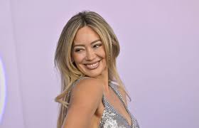 From Disney Queen to Pop Icon: How Hilary Duff’s First Tour in 20 Years Redefined Nostalgia and Evolution in the Bay Area