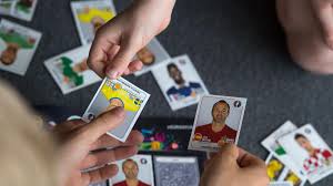 980 cromos, 112 páginas y casi 1.000 euros: completar el álbum del Mundial 2026, con Lamine Yamal y Messi, costará tres cuartas partes de un SMI