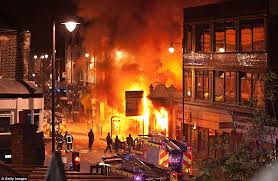 images?q=tbn:ANd9GcStbxA2-n001QV5C4l4FQWFvWaFOQju0huz4BhyOFucLz-4v0iW