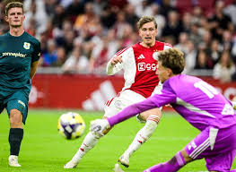 Ajax: Heitinga explica la titularidad de Regeer vs. PEC Zwolle - Imagen principal del artículo