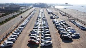 ارز نداریم، مگر برای واردات خودرو!/ ارزش واردات خودرو ۶۶ درصدافزایش یافت