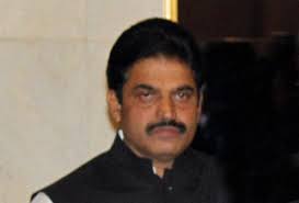 Who is KC Venugopal? New Delhi: KC Venugopal, a first time LokSabha MP from Kerala, is the only brand new minister to join the Manmohan ministry and another ... - kcvenugopal295