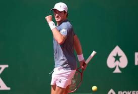 João Fonseca escala ranking da ATP e se prepara para novos desafios no tênis