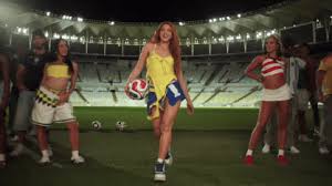 Shakira anuncia música oficial da Copa do Mundo com clipe no Maracanã