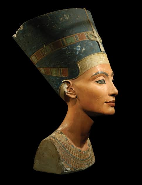 Nefertiti – The Past