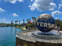 Universal Orlando Resort: Smoking Ban, Epic Universe Rules, and Economic Impact
