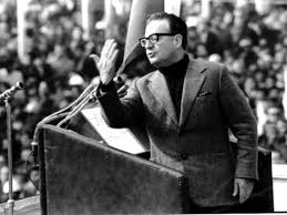 Álvaro Allende: “Andalucía no necesita sólo autonomismo” Images?q=tbn:ANd9GcSud6WZ7oiNd9BnWyI12mVO1cgNuOxUYzBVuIuhJLPy2Bp7jpKJ