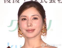 仲里依紗、“駆け出し時代”ファミレスで語り合った同い年の俳優仲間を明かす ドリンクバー注文し「ずーっといた」（オリコン）