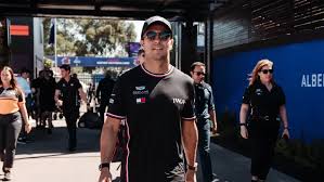 Checo Pérez está en su nivel más alto, asegura su papá