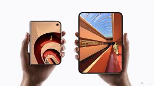 「ｉＰｈｏｎｅデュオ」、１０月発売 初の折り畳み式―米アップル