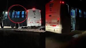 ¿Dónde están los pasajeros? Hallan autobús abandonado y con pertenencias en carretera Valles