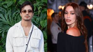 Danilo Mesquita, affair de Anitta, acompanha cantora na Grande Rio