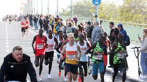 Köln Marathon 2025: Streckenrekorde purzeln und Raab feuert an!