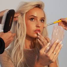 Cosmopolitan - News update