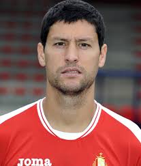 Gelbe Karte: <b>Nacho Gonzalez</b> (Nacional Montevideo) - 49025_1261_20111017113250340