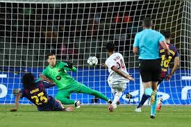 Senny Mayulu: La joven promesa del PSG brilla en Barcelona