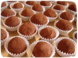 Resultado de imagen de trufas de chocolate al ron