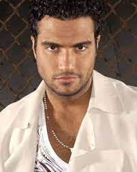 Jaime Camil - jaime-camil-01