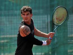 Wild vence em três sets e faz oitavas no saibro de Ostrava