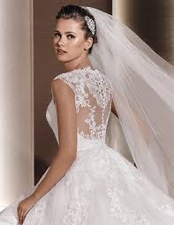 Resultado de imagem para tendencia de vestidos de noivas 2016