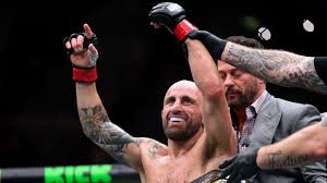 Volkanovski 'menospreza' Jean Silva e escolhe provável próximo rival: 'Tenho uma responsabilidade como campeão'