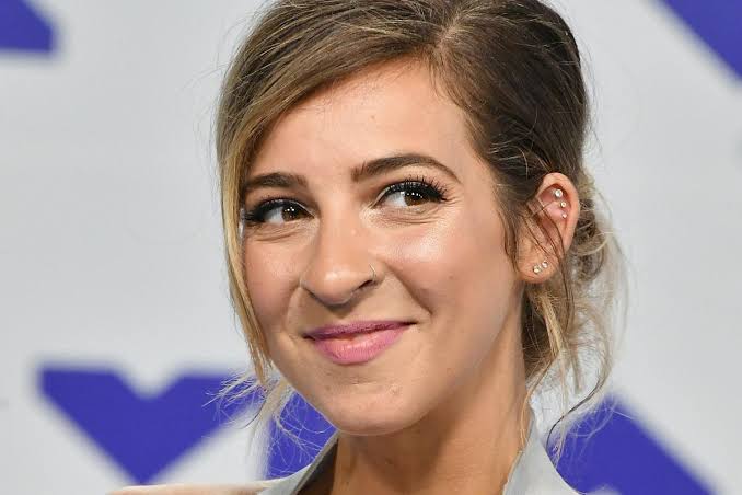 Gabbie Hanna Criticized for "Advice" About "Overcoming" Depression - PAPER  Magazine