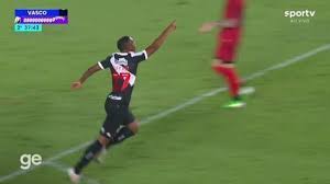 Vasco recusa proposta do Besiktas por Lucas Piton e vê Leandrinho com saída encaminhada | Ge