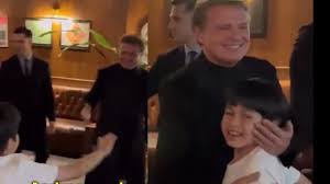 ‘Luismi’ sorprende con abrazo a niño chileno y la madre reacciona: el video del que todos hablan