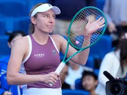Alexandrova upsets Noskova for 22nd career Top 10 win