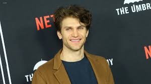 ‘Pretty Little Liars’ actor Keegan Allen appears bloodied, injured after apparent robbery in West Hollywood