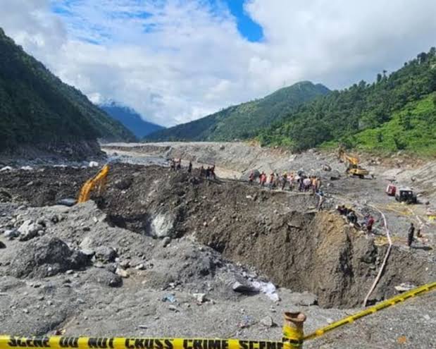 Scientists watch for further danger in Nepal's flood-hit Himalayan valley; monsoon rains could trigger new floods from weakened terrain