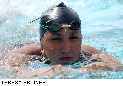 La nadadora guayaquileña Yamilé Bahamonde busca la marca olímpica. La nadadora competirá desde este jueves en el mundial de pisicina corta, en Inglaterra. - baha07-04-082500