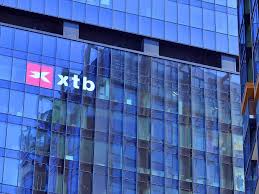 XTB zdeklasowało banki. Rekordowy zysk i spektakularny wzrost