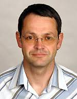Dr. <b>Thomas Jung</b>, Baumspezialist und Phytophthora-Experte - Jung-Passport-photograph