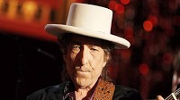 'It Ain't Me Babe' singer Bob Dylan issues apology for using 'Autopen' to sign art and books