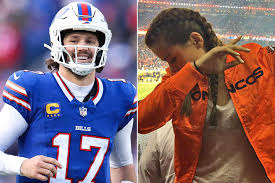 Hailee Steinfeld Trolled for 2016 Photo in Broncos Gear Before Major Bills Matchup