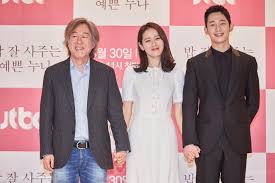 Tributes pour in for 'Something in the Rain' director Ahn Pan-seok, master of Korean melodrama