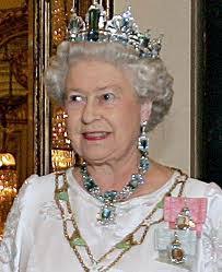 bijoux diamant elizabeth II.jpg. La reine d&#39;Angleterre a décidé de fêter son jubilé de diamant en exposant les siens au reste du monde lors d&#39;une magnifique ... - bijoux-diamant-elizabeth-ii