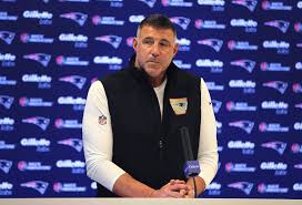 Mike Vrabel has shown remorse, but he also needs to apologize to the female sports reporters he has long championed