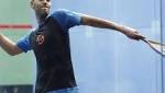 مروان الشوربجي يمازح والدته على