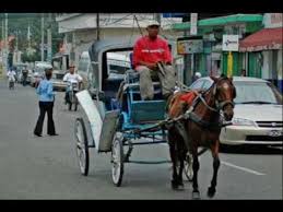 Resultado de imagen para fotos de coches y caballos en el monumento de santiago de los caballeros