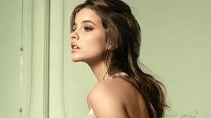 Résultat de recherche d'images pour "barbara palvin"